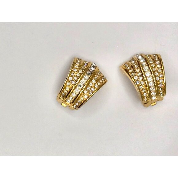 Christian DIOR signed rhinestone pave gold plated Clip on Earrings stunning - Picture 6 of 8